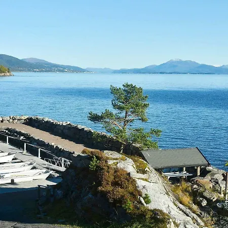 Midsund *